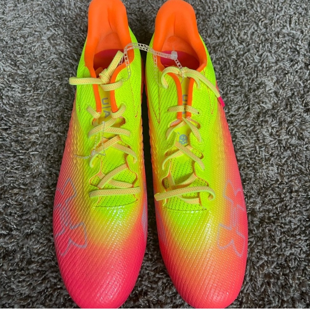 Under Armour Blur Smoke MC LE GRADIENT
Football Cleats 3025382-600 Men's Size 14